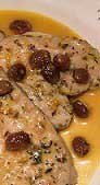 Chicken fillet with raisins and tangerine sauce