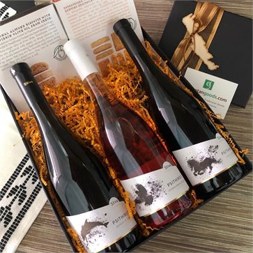 Cretan Gift Box Psithiros Wines & Dear Crete Biscuits